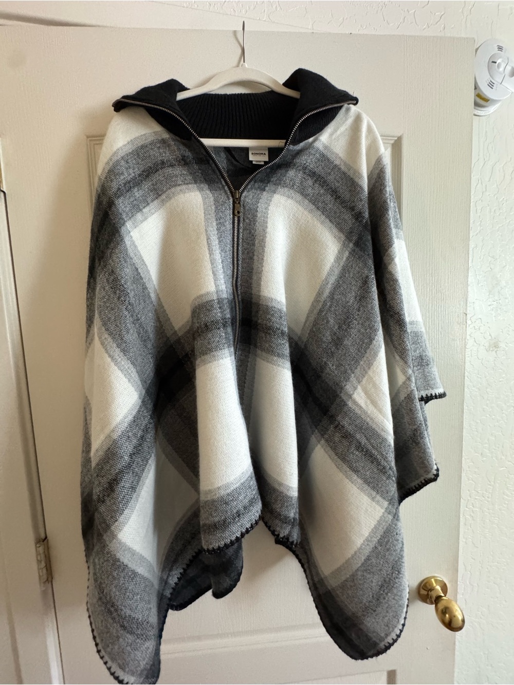 NWOT Sonoma Black and White Knit Poncho Top